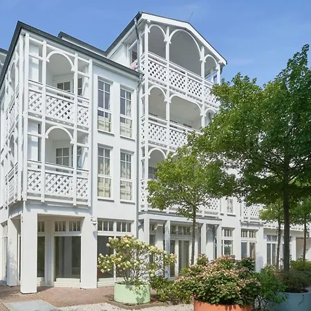 Charmante Fuer 3 Mit Balkon Im Seepark Sellin (Rugen)