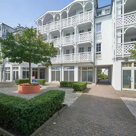Charmante Fuer 3 Mit Balkon Im Seepark * Sellin (Rugen)